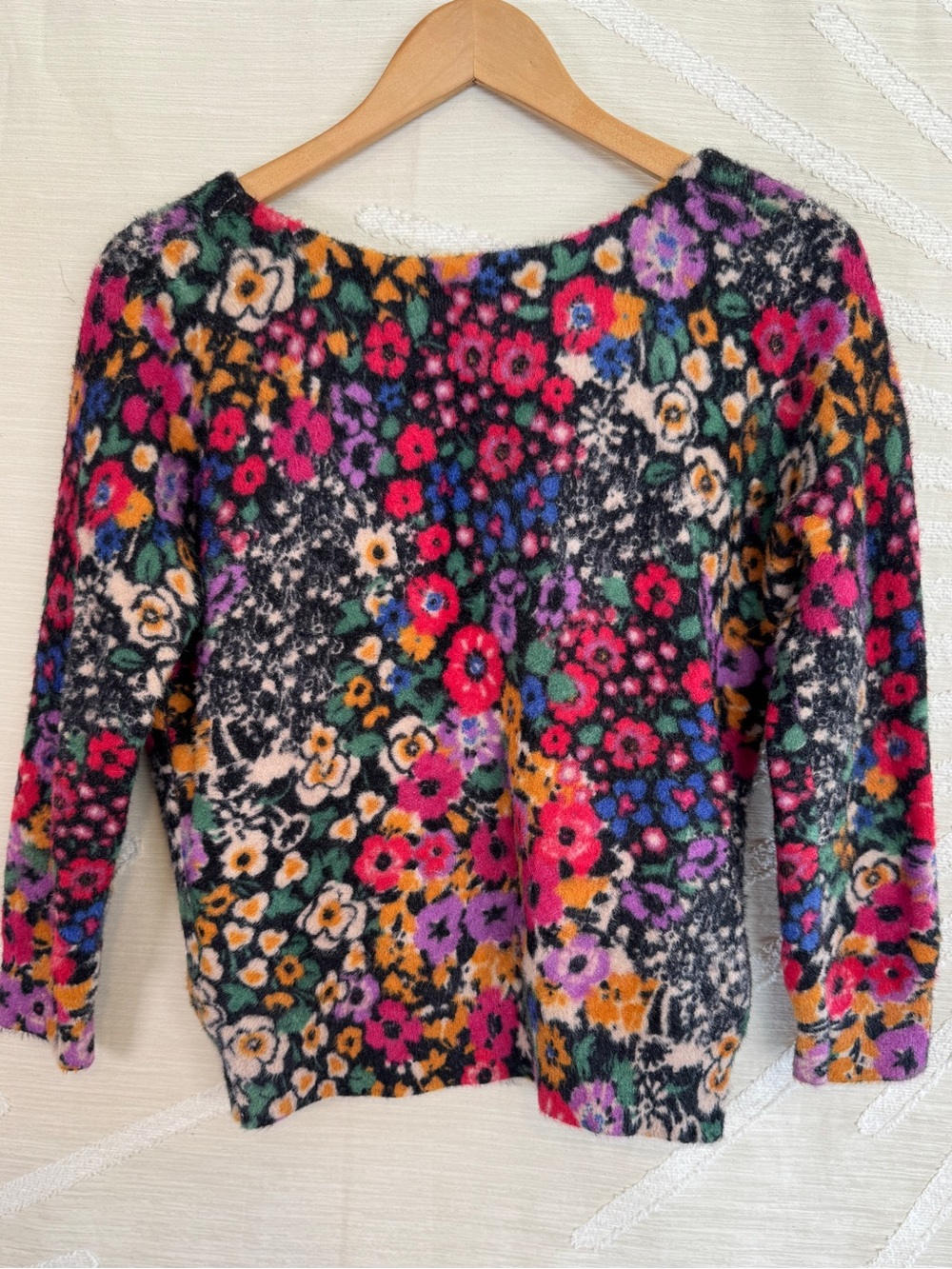Anthropologie Women’s Extra Small Bouquet Eyelash Floral Fuzzy Sweater Colorful - Picture 3 of 8